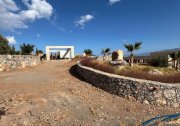 Agios Nikolaos MIT VIDEO: Kreta, Agios Nikolaos: Hochwertige, unfertige Bungalow-Villa mit Gästehäusern, mehreren Pools und herrlicher Haus